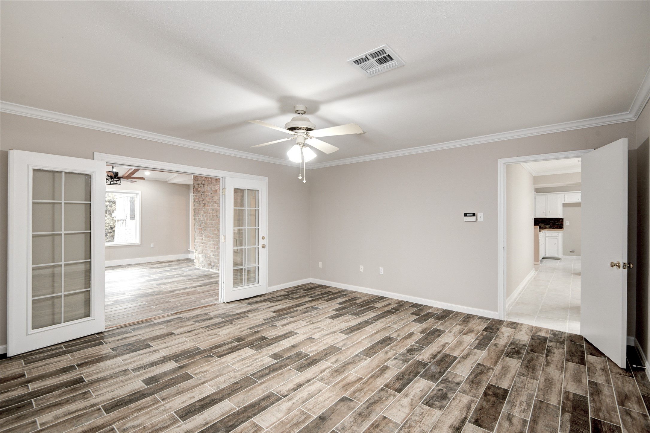 13903 Chevy Chase Drive , Houston, TX, 77077 | 75708110 | Realty Texas LLC