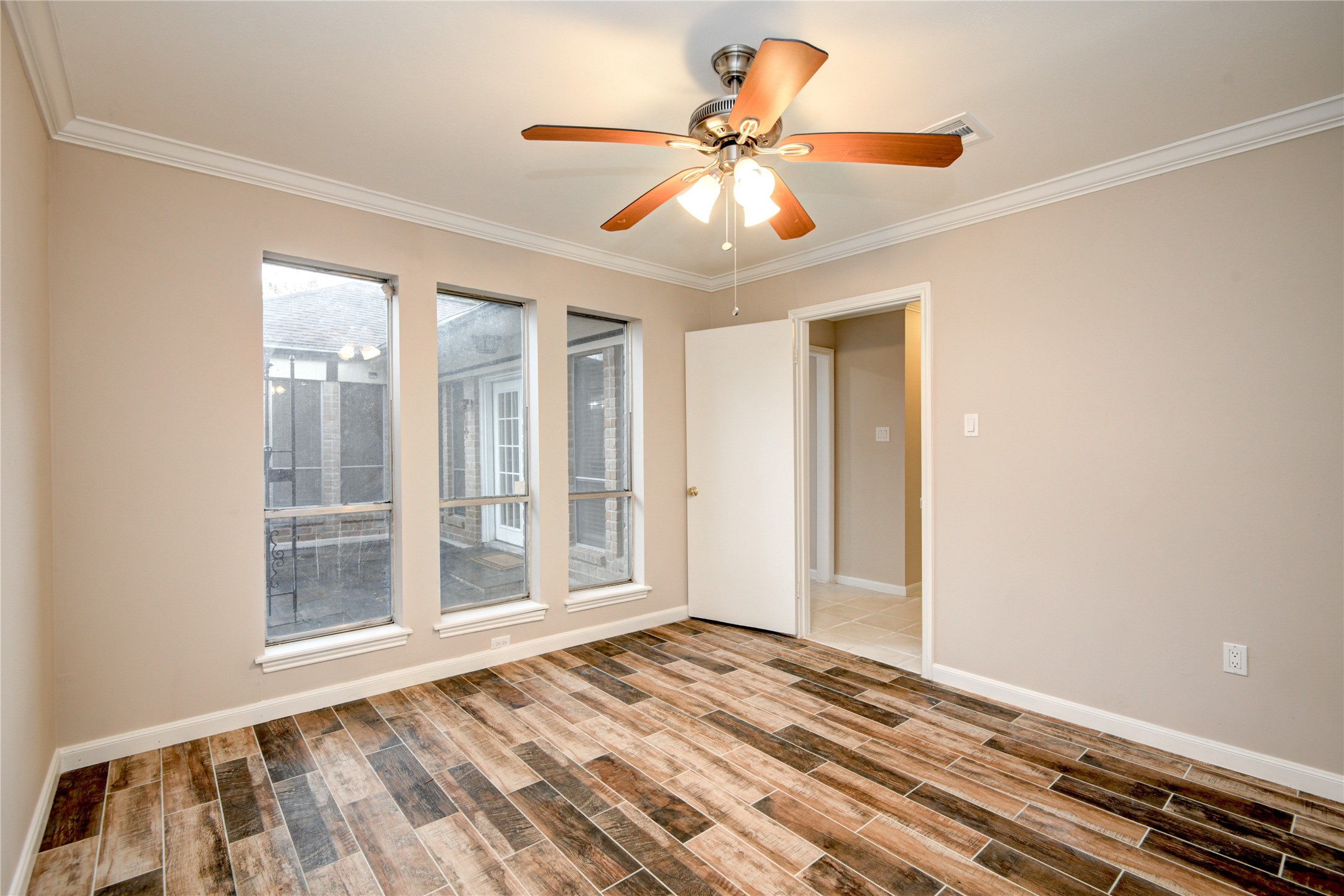 13903 Chevy Chase Drive , Houston, TX, 77077 | 75708110 | Realty Texas LLC