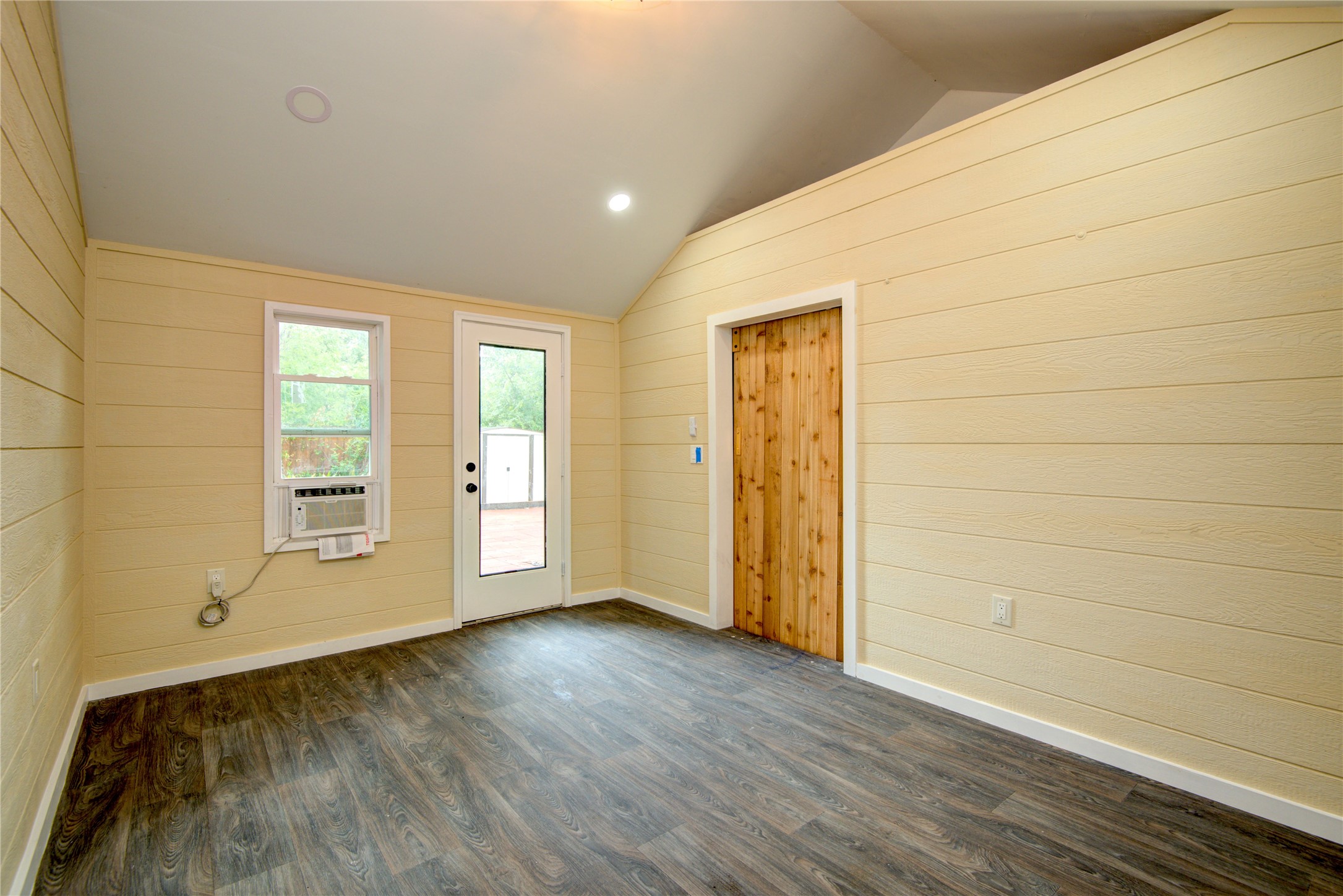 13903 Chevy Chase Drive , Houston, TX, 77077 | 75708110 | Realty Texas LLC