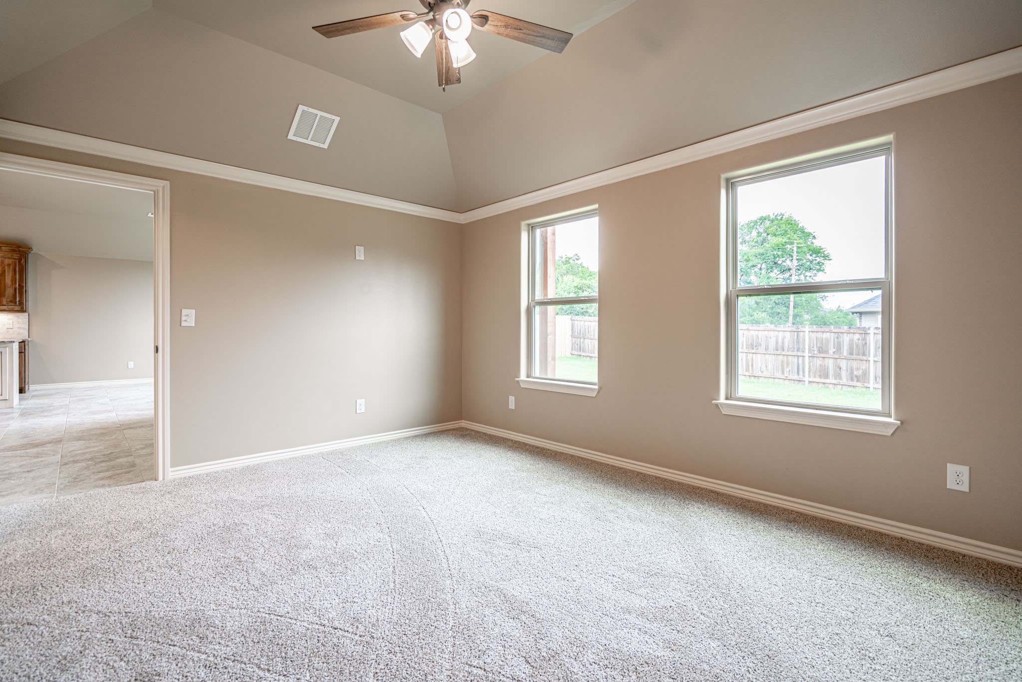 2600 Creek Drive, Granbury, TX, 76048 | 20969878 | Realty Texas LLC