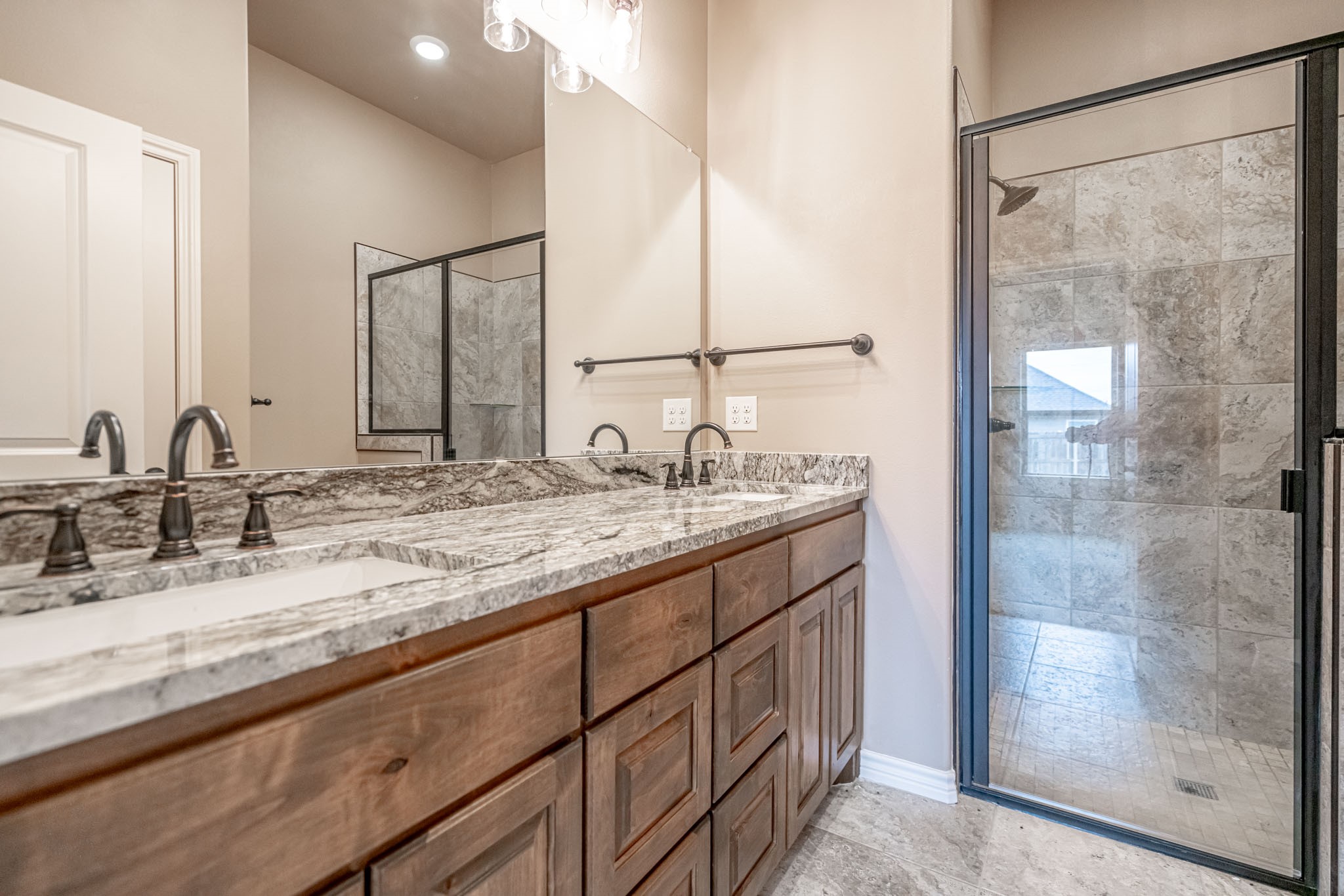 2600 Creek Drive, Granbury, TX, 76048 | 20969878 | Realty Texas LLC