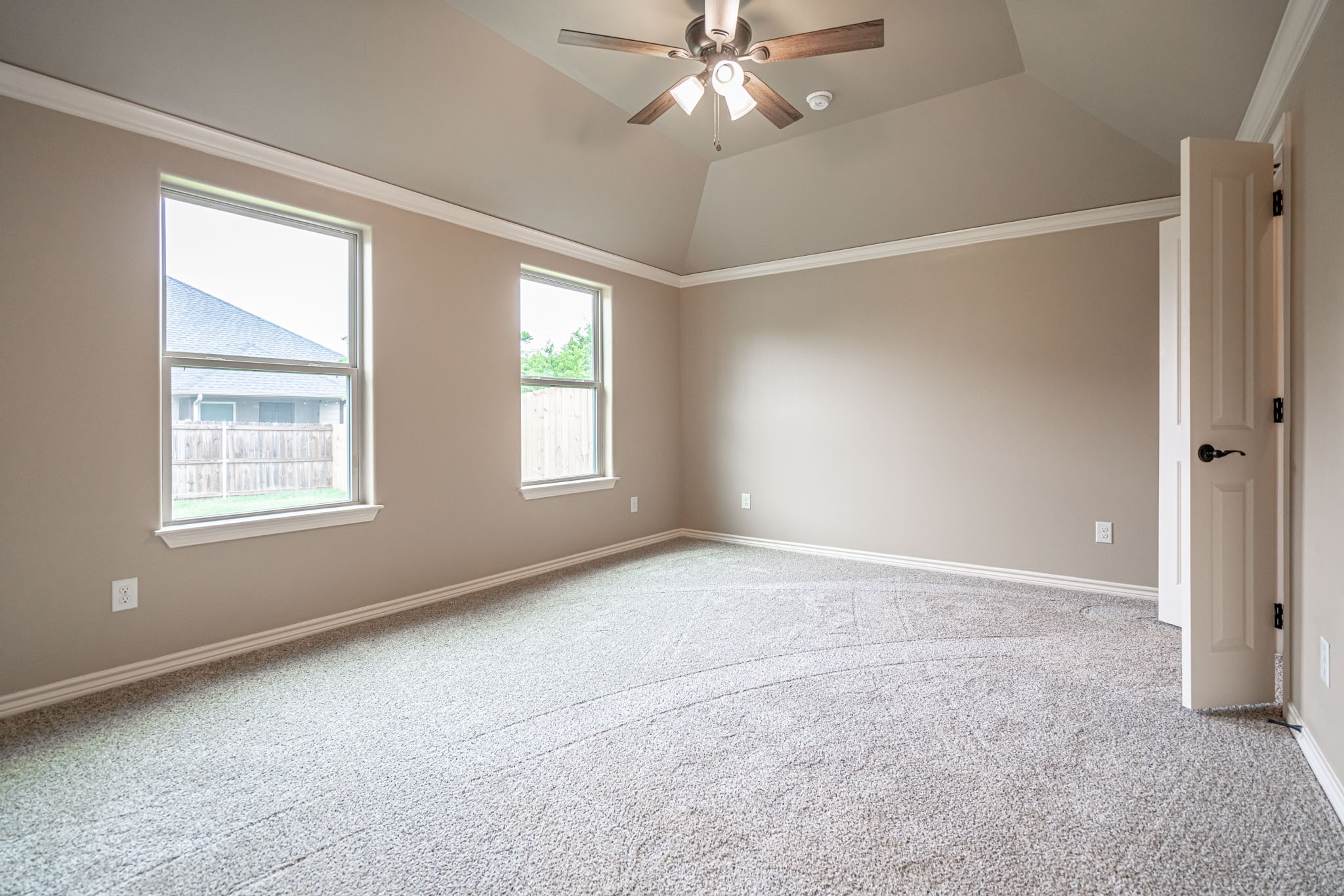 2600 Creek Drive, Granbury, TX, 76048 | 20969878 | Realty Texas LLC