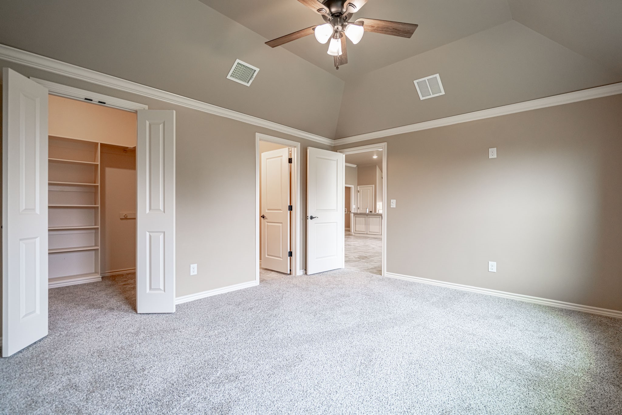 2600 Creek Drive, Granbury, TX, 76048 | 20969878 | Realty Texas LLC