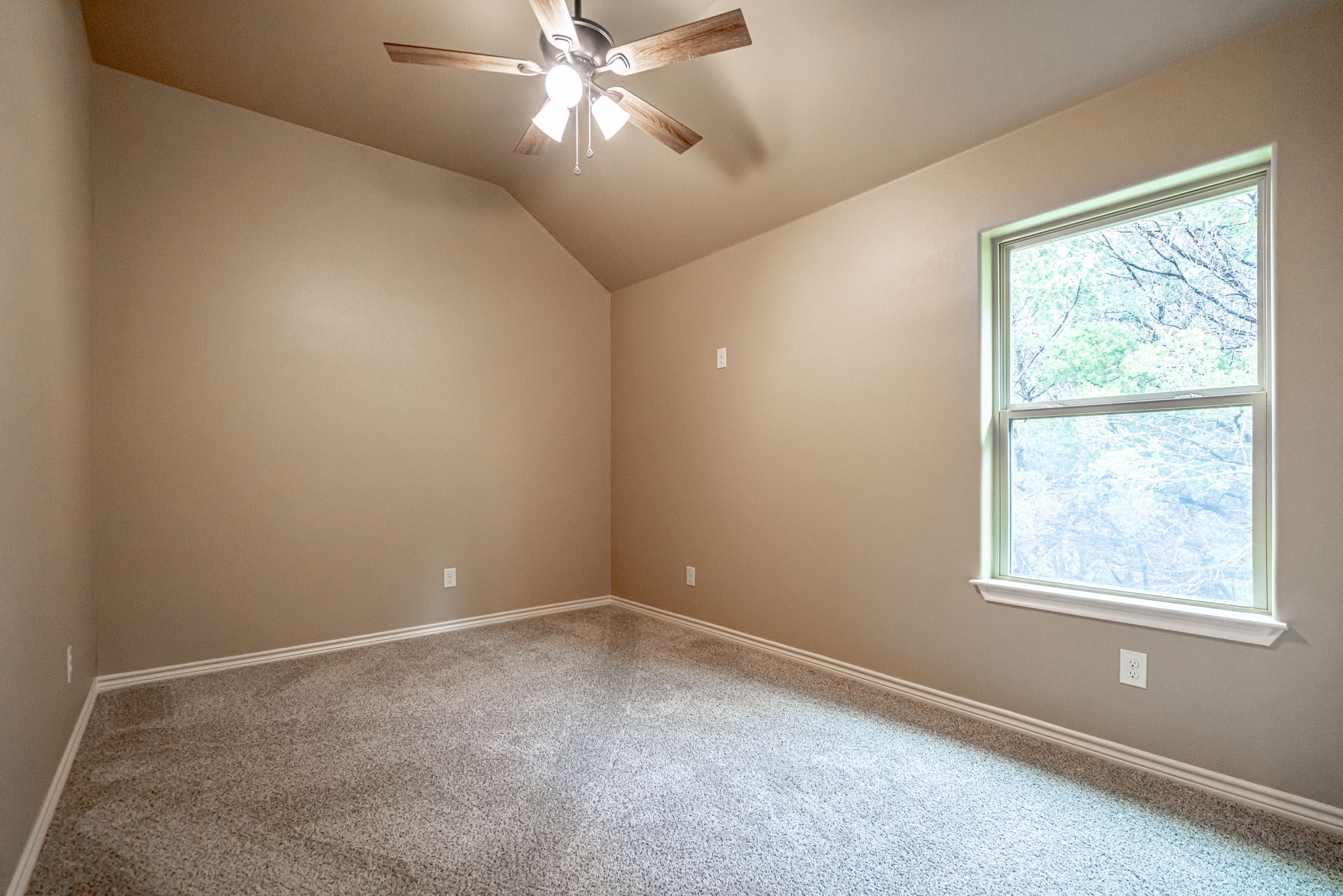 2600 Creek Drive, Granbury, TX, 76048 | 20969878 | Realty Texas LLC