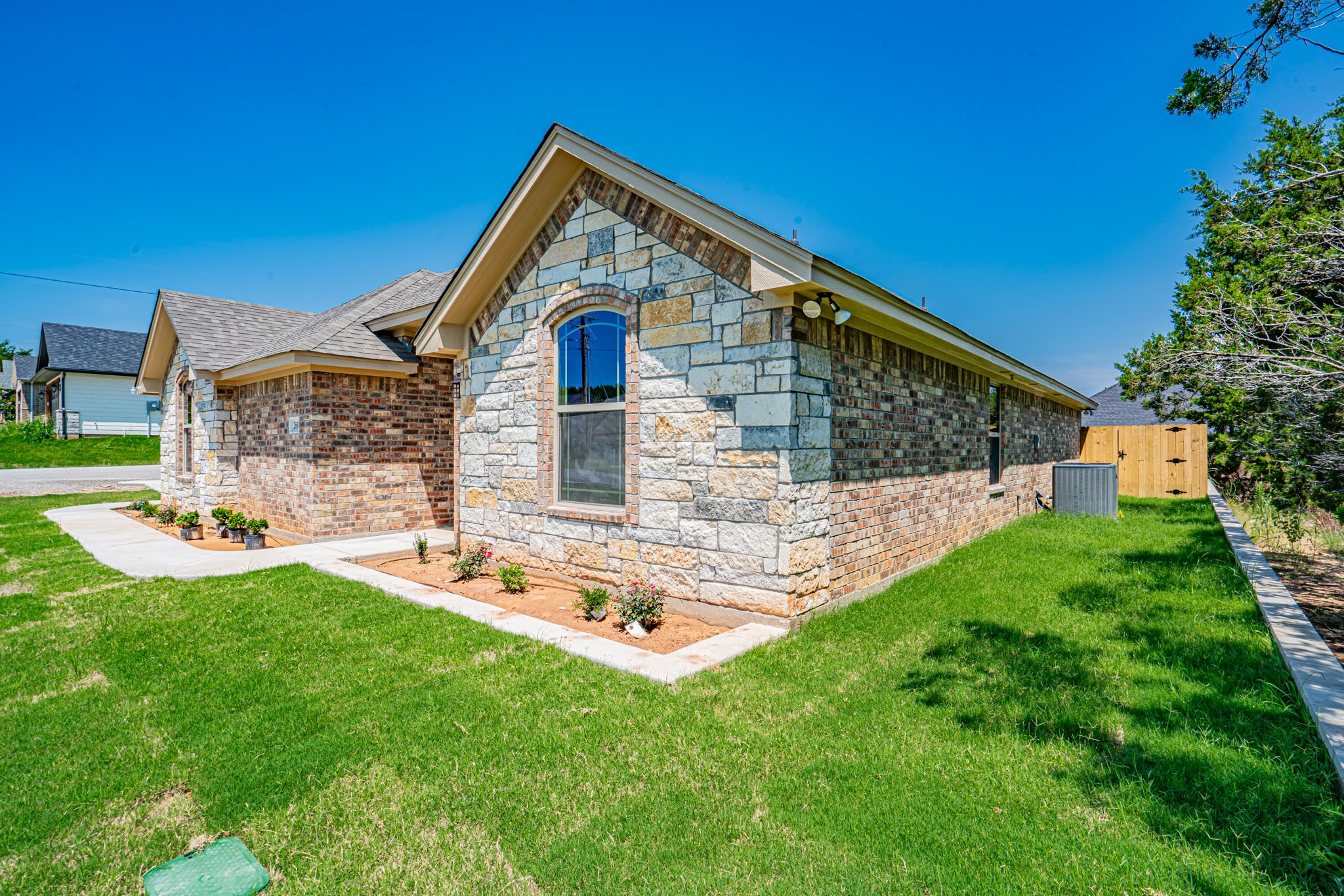 2600 Creek Drive, Granbury, TX, 76048 | 20969878 | Realty Texas LLC