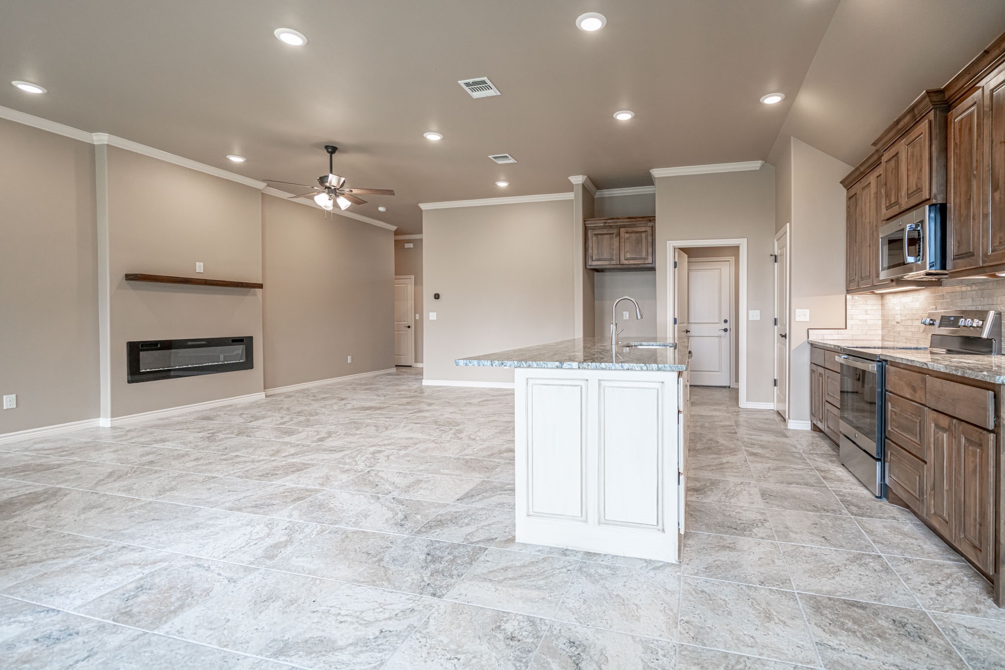 2600 Creek Drive, Granbury, TX, 76048 | 20969878 | Realty Texas LLC