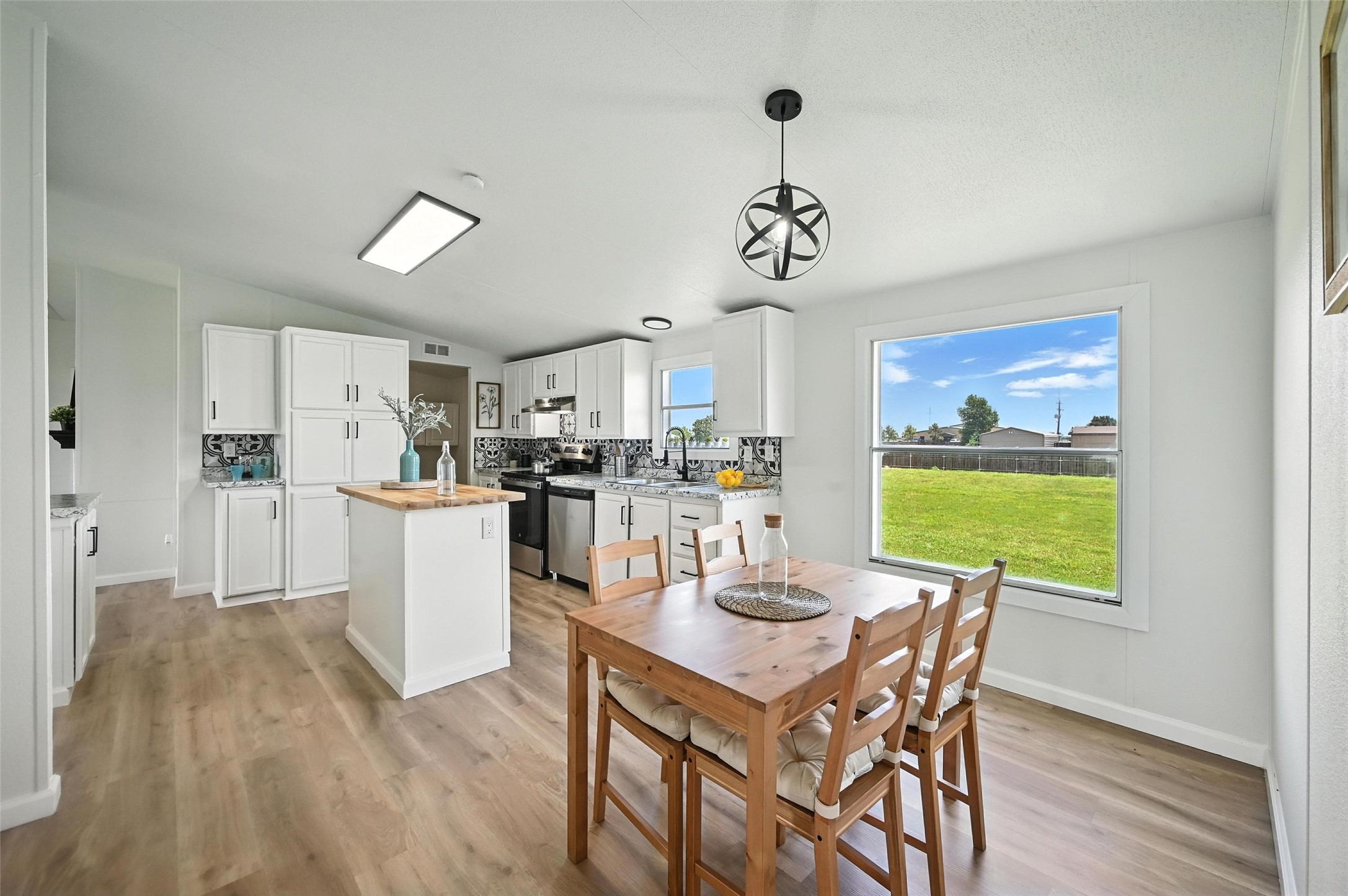 8425 Longhorn Drive, Justin, TX, 76247 | 20963186 | Realty Texas LLC
