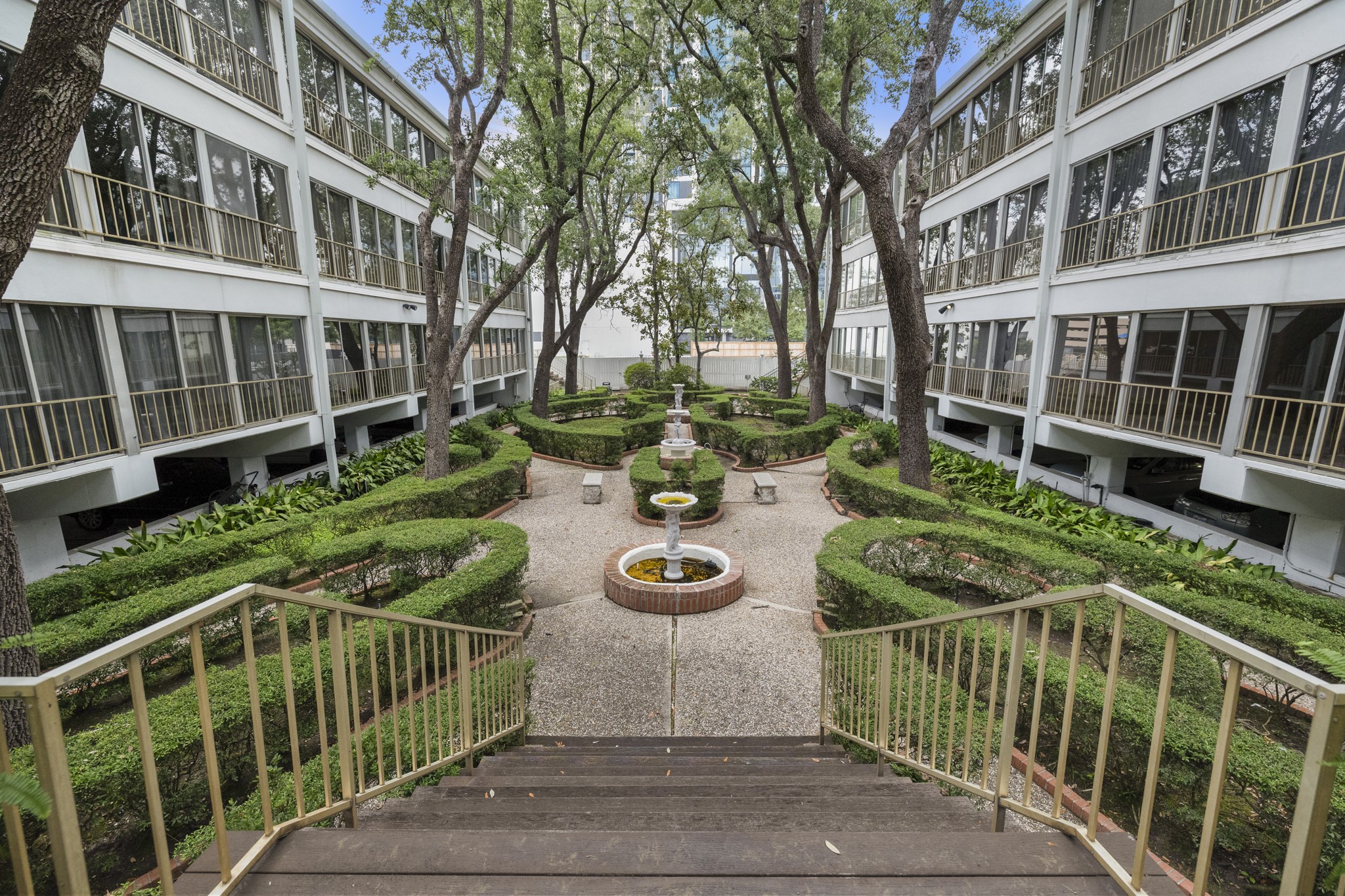 5050 Ambassador Way 302 , Houston, TX, 77056 | 64014591 | Realty Texas LLC