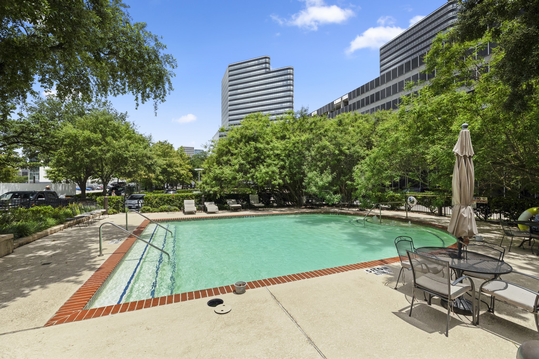 5050 Ambassador Way 302 , Houston, TX, 77056 | 64014591 | Realty Texas LLC