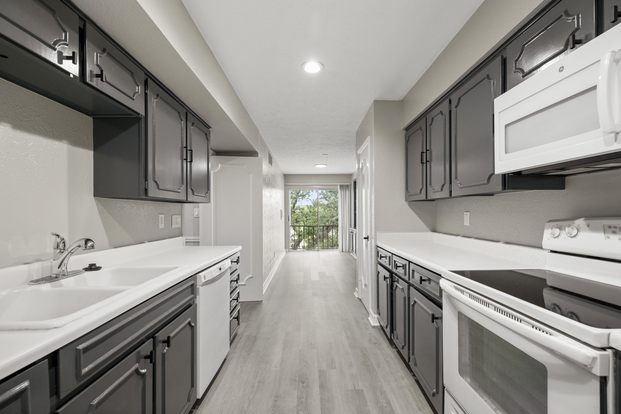 5050 Ambassador Way 302 , Houston, TX, 77056 | 64014591 | Realty Texas LLC