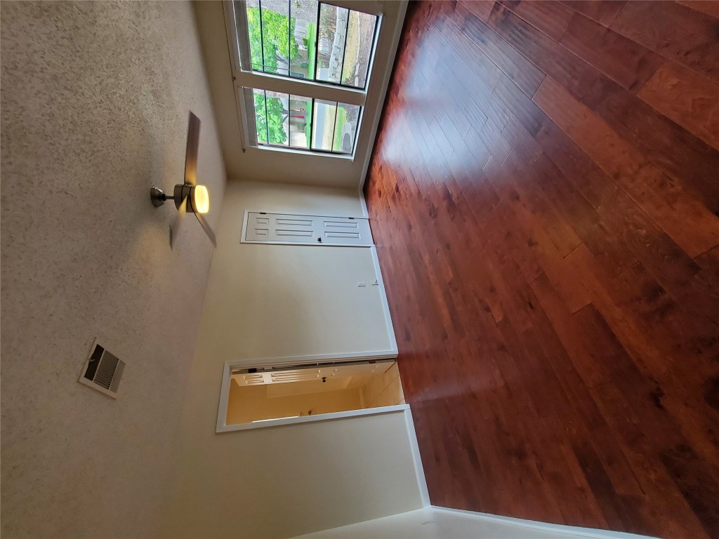 1205 Doonesbury Drive , Austin, TX, 78758 | 7326831 | Realty Texas LLC