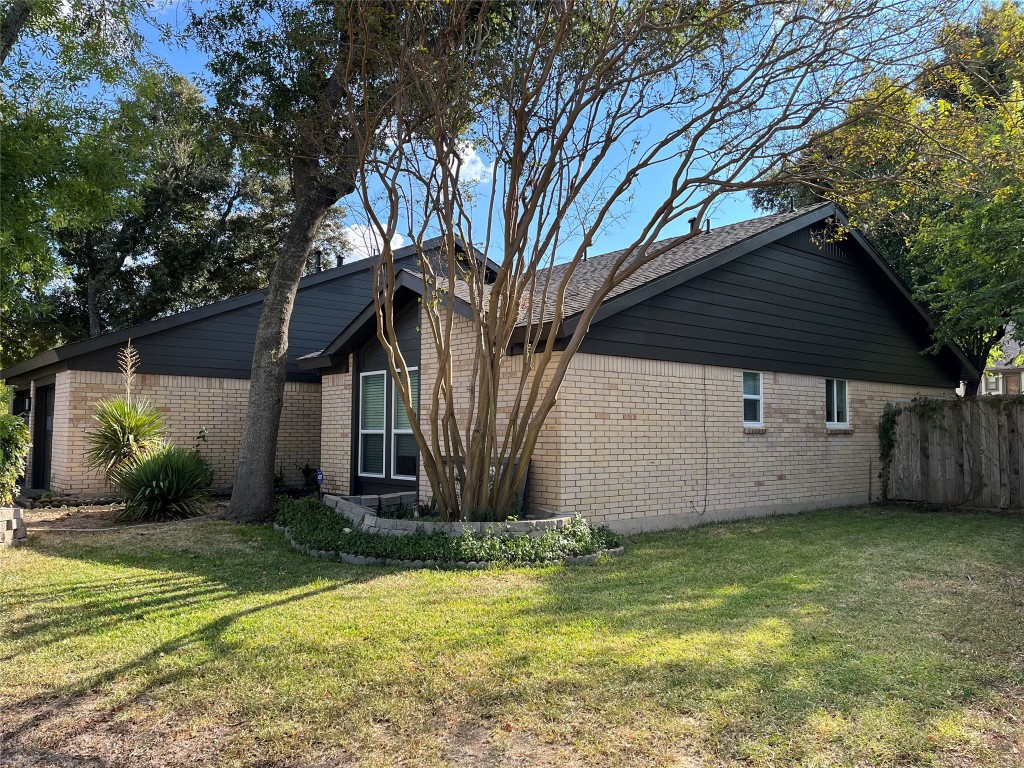 1205 Doonesbury Drive , Austin, TX, 78758 | 7326831 | Realty Texas LLC