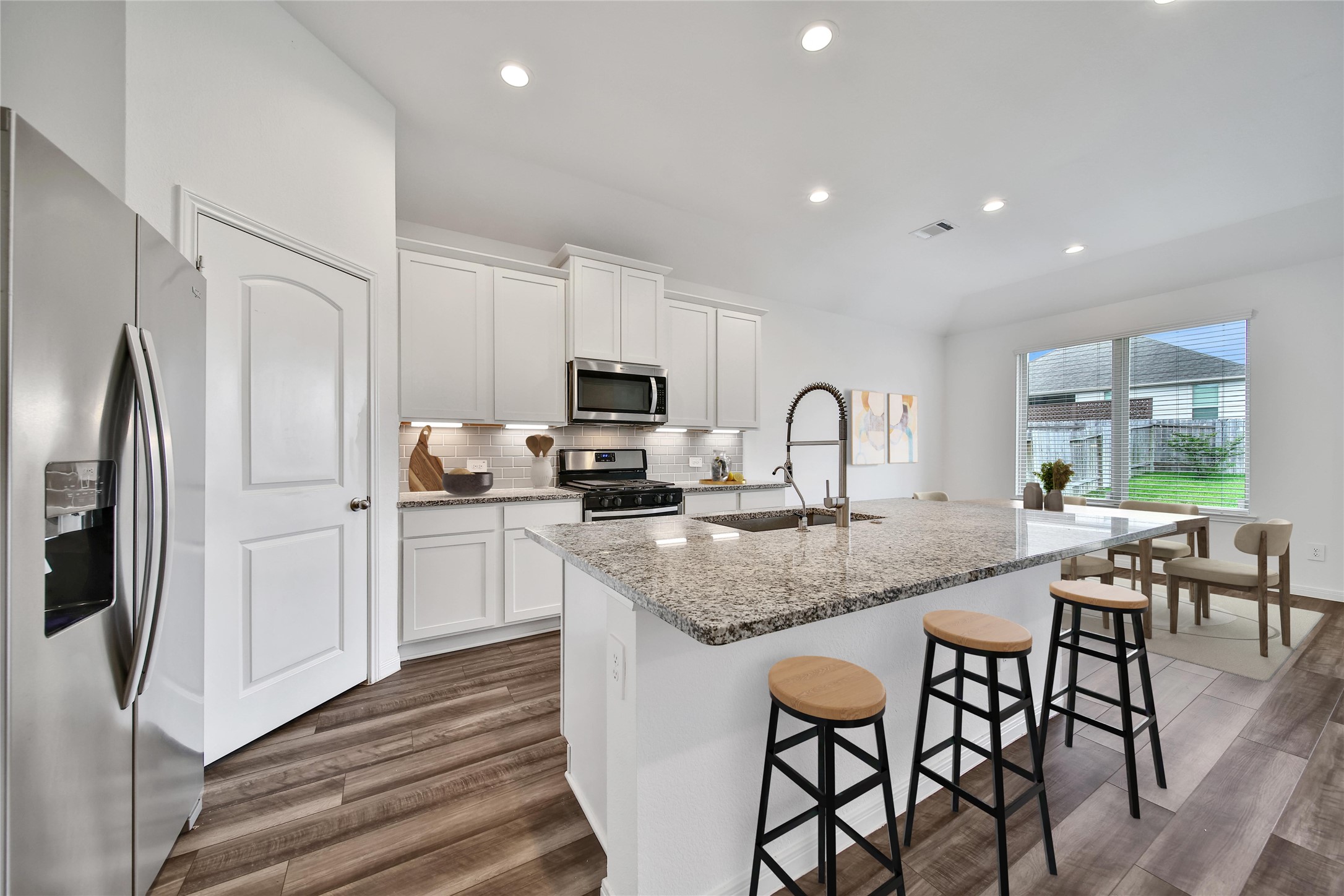 906 Youth Water Road, Montgomery, TX, 77316 | 10661965 | Realty Texas LLC