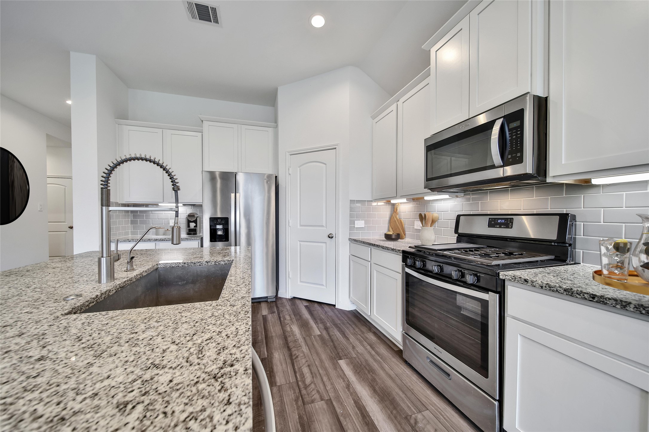 906 Youth Water Road, Montgomery, TX, 77316 | 10661965 | Realty Texas LLC