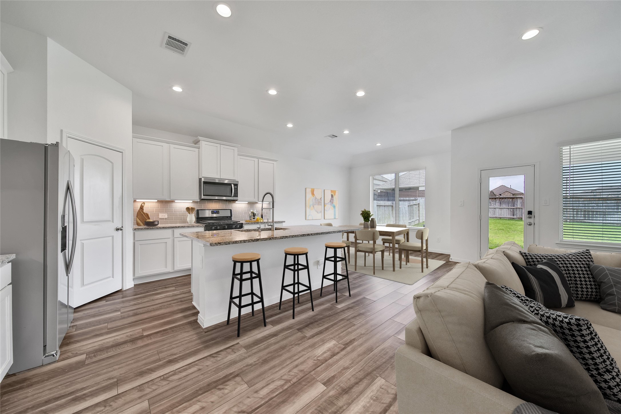 906 Youth Water Road, Montgomery, TX, 77316 | 10661965 | Realty Texas LLC