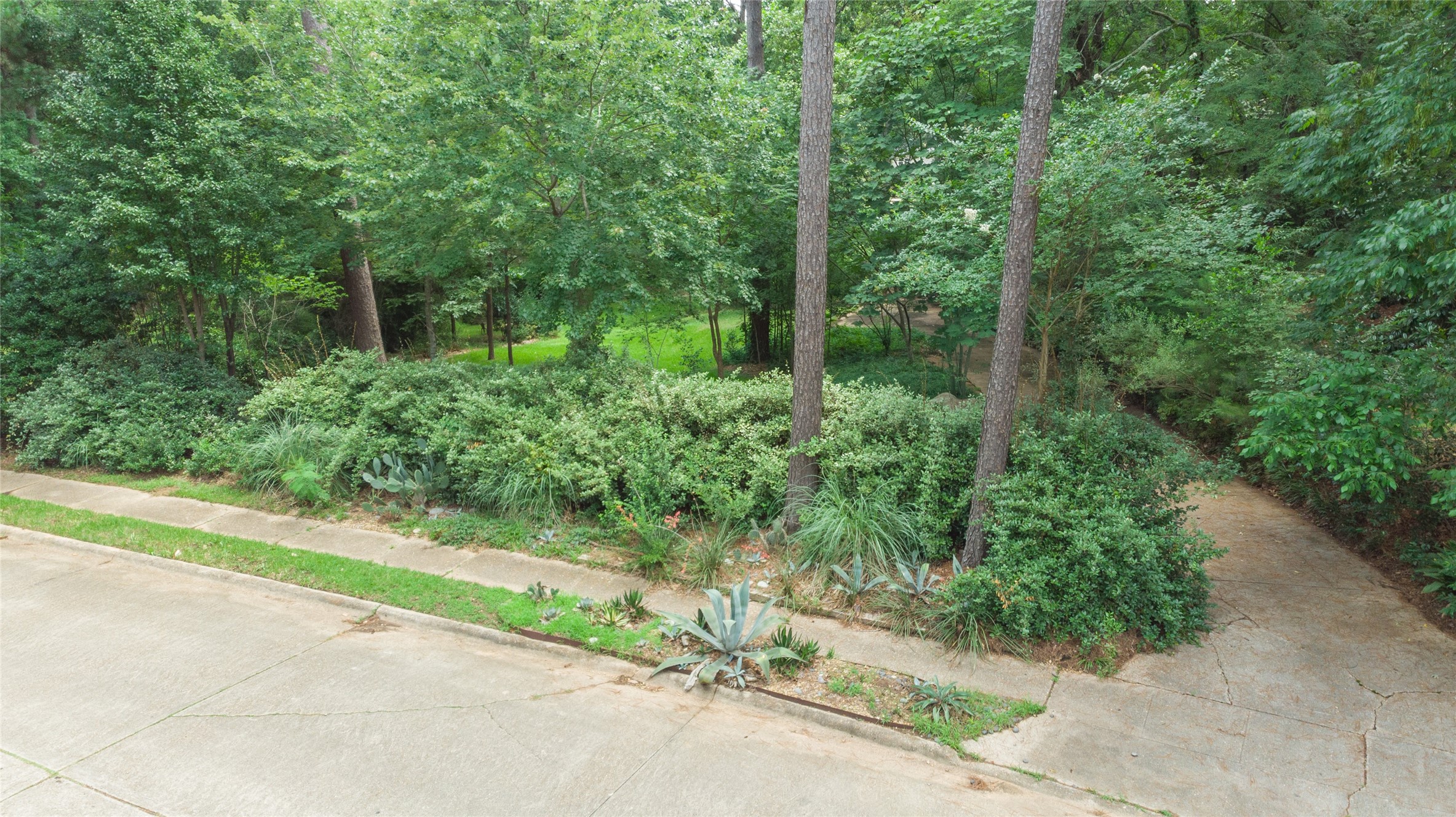 569 Spring Lake Drive, Shreveport, LA, 71106 | 20969047 | Realty Texas LLC