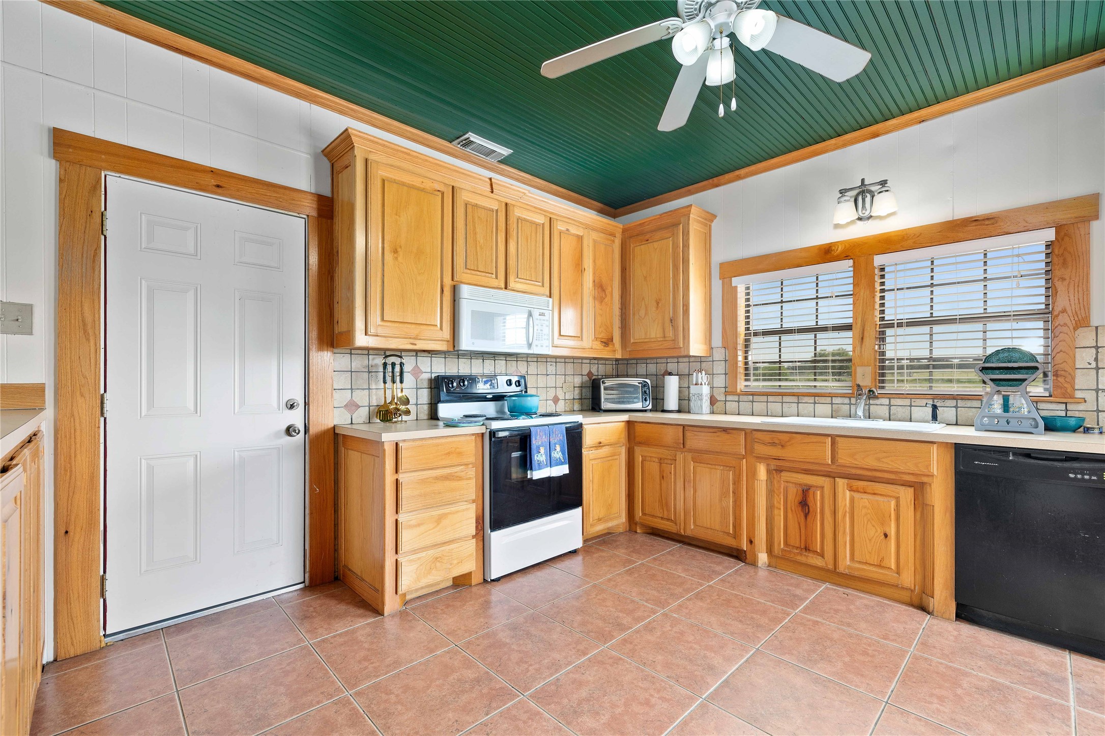 1153 W 84 Highway, Mullin, TX, 76864 | 20971003 | Realty Texas LLC