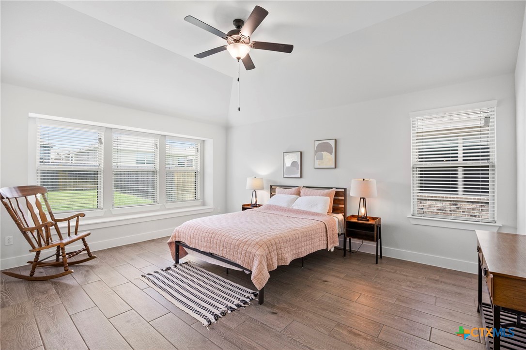 532 Elm Green Street , Hutto, TX, 78634 | 581295 | Realty Texas LLC