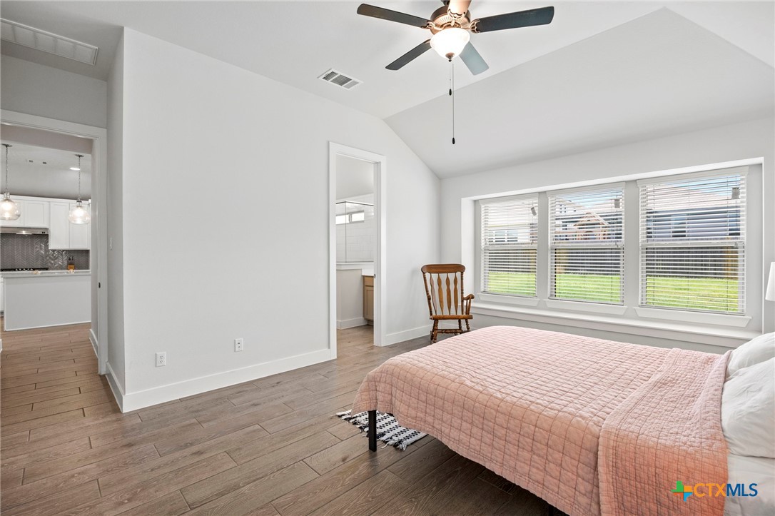 532 Elm Green Street , Hutto, TX, 78634 | 581295 | Realty Texas LLC