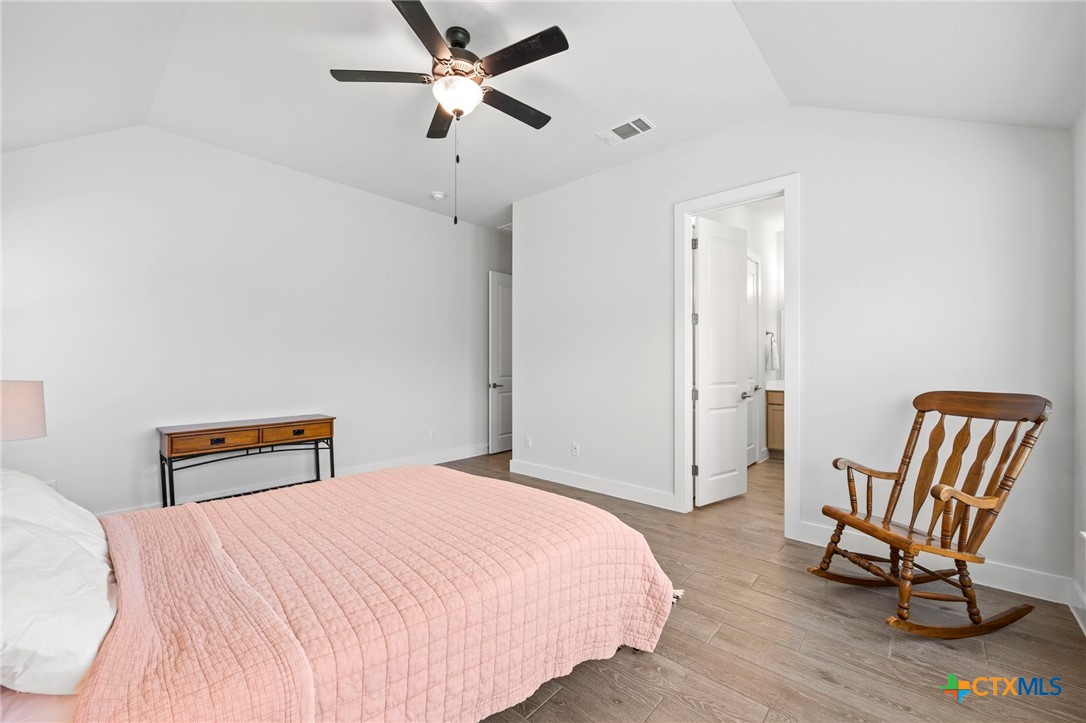 532 Elm Green Street , Hutto, TX, 78634 | 581295 | Realty Texas LLC