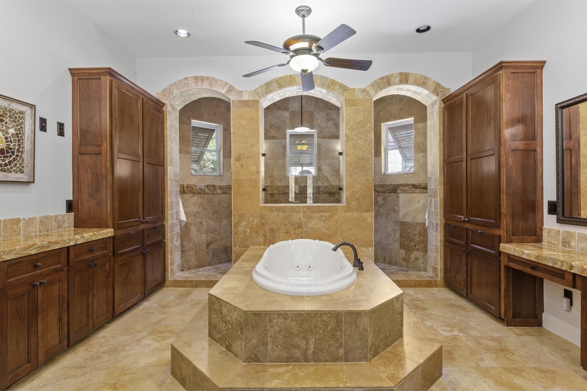 16917 Northlake Hills Drive, Jonestown, TX, 78645 | 8221575 | Realty Texas LLC
