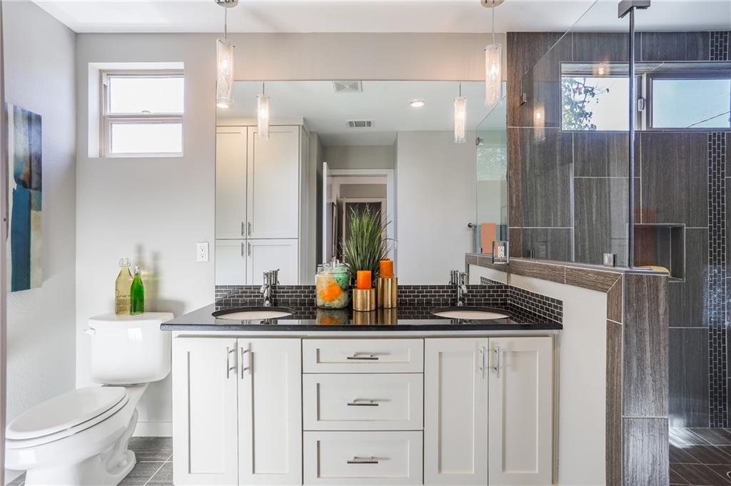 701 Zennia ST B, Austin, TX, 78751 | 1756127 | Realty Texas LLC