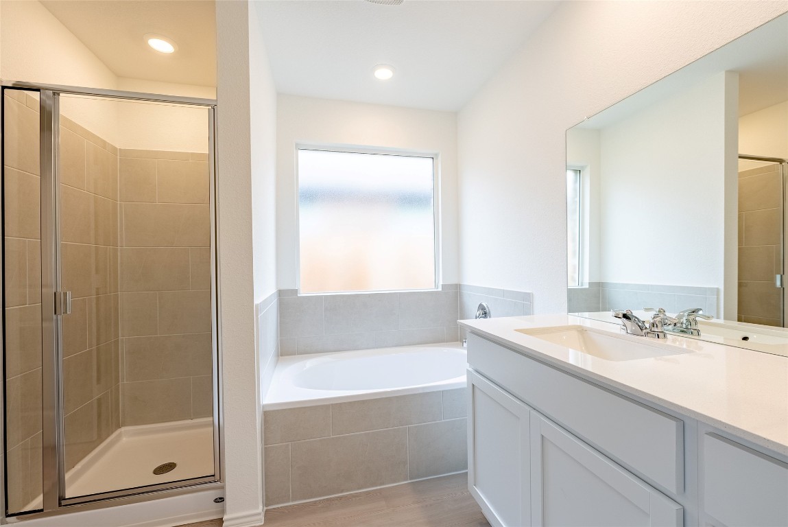 200 Camargue Drive , Hutto, TX, 78634 | 1914007 | Realty Texas LLC