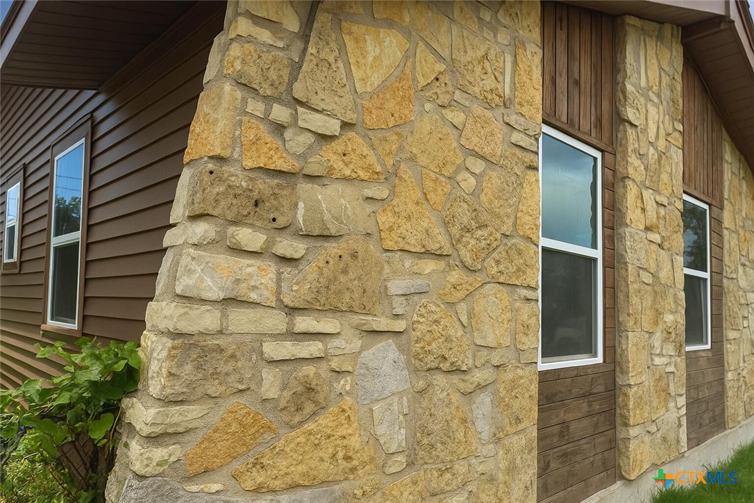 2705 Live Oak Drive, Copperas Cove, TX, 76522 | 583671 | Realty Texas LLC