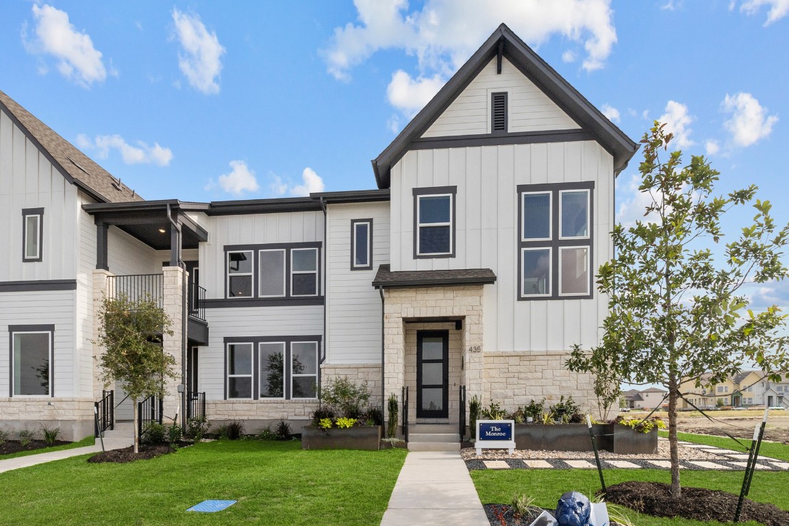 435 Emory Crossing Boulevard, Hutto, TX, 78634 | 2681310 | Realty Texas LLC