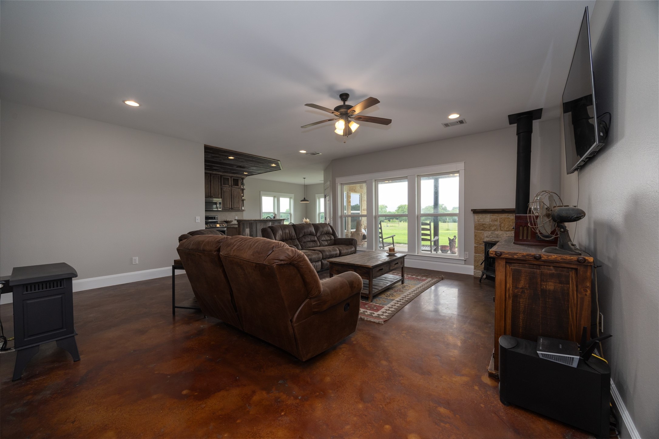 191 Bell Road, Van Alstyne, TX, 75495 | 20972326 | Realty Texas LLC
