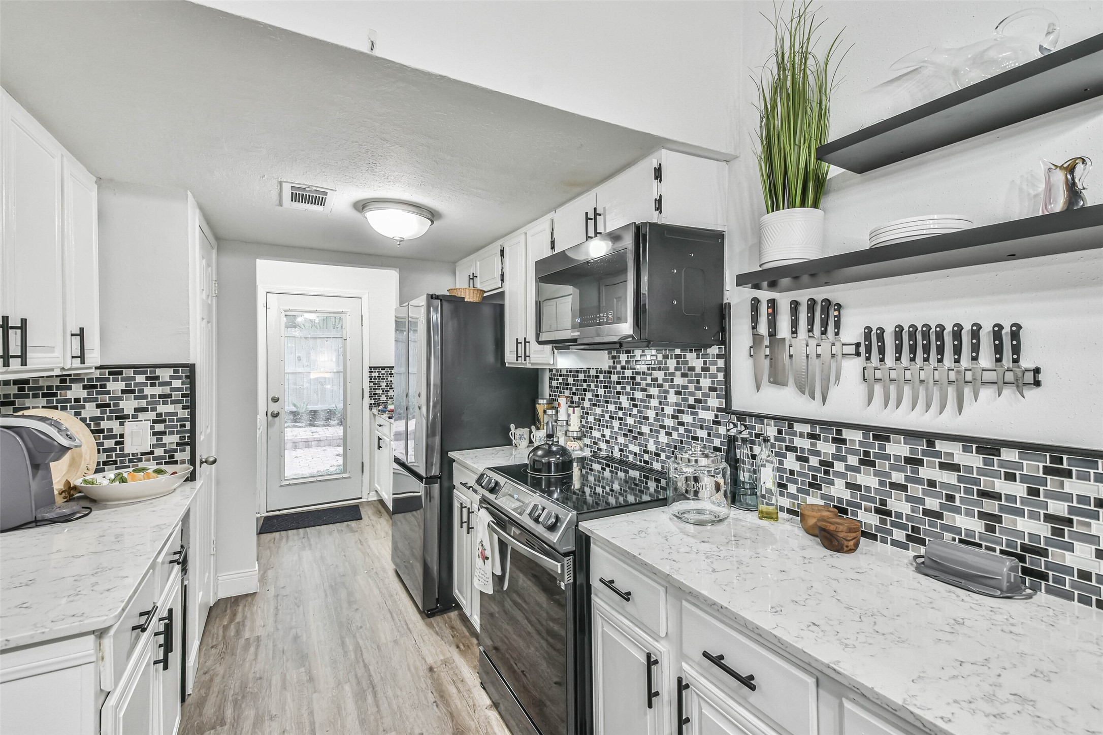 50 April Village, Conroe, TX, 77356 | 49635674 | Realty Texas LLC
