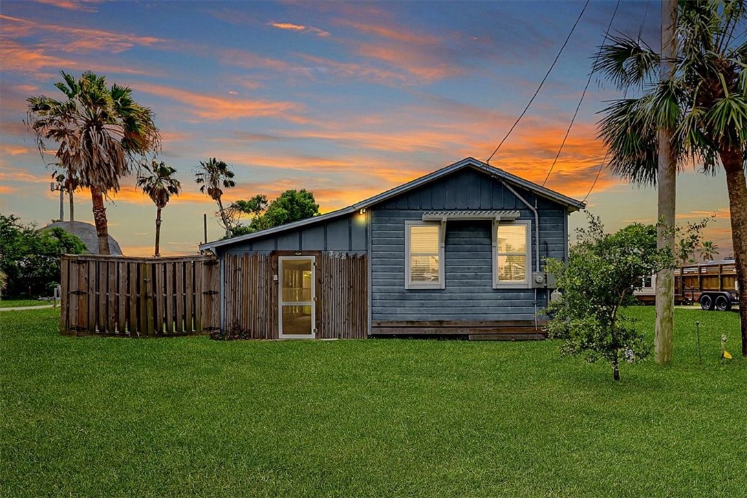 322 Tarrant Ave, Port Aransas, TX, 78373 | 460670 | Realty Texas LLC