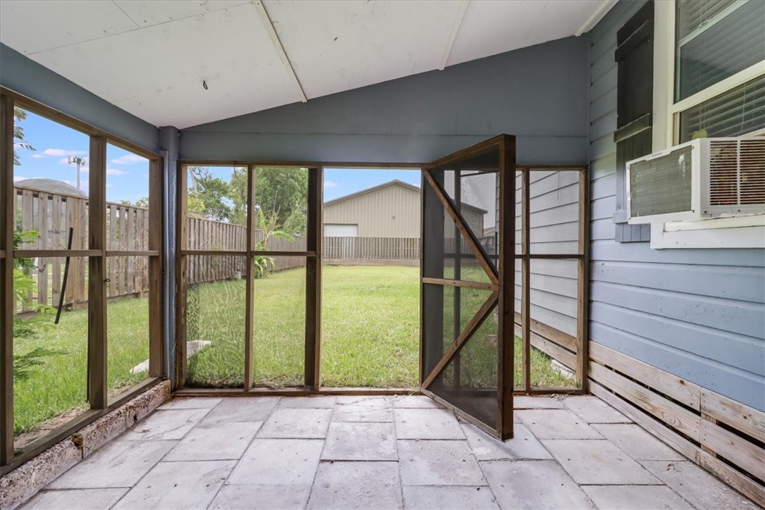 322 Tarrant Ave, Port Aransas, TX, 78373 | 460670 | Realty Texas LLC