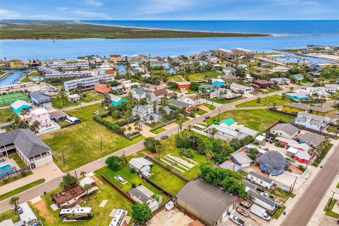 322 Tarrant Ave, Port Aransas, TX, 78373 | 460670 | Realty Texas LLC