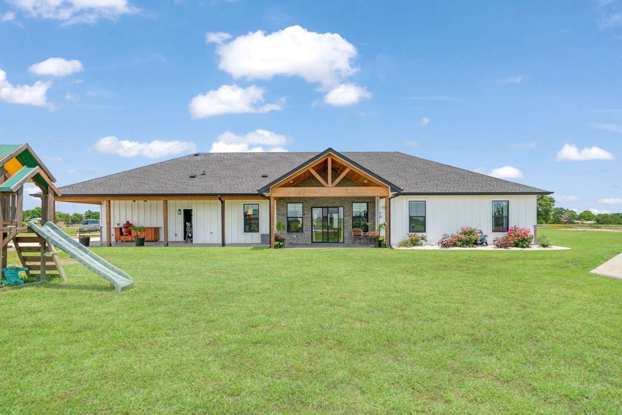 176 Private Road 33082, Sumner, TX, 75486 | 20972820 | Realty Texas LLC