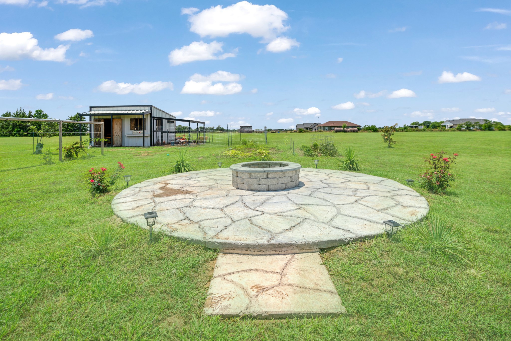 176 Private Road 33082, Sumner, TX, 75486 | 20972820 | Realty Texas LLC