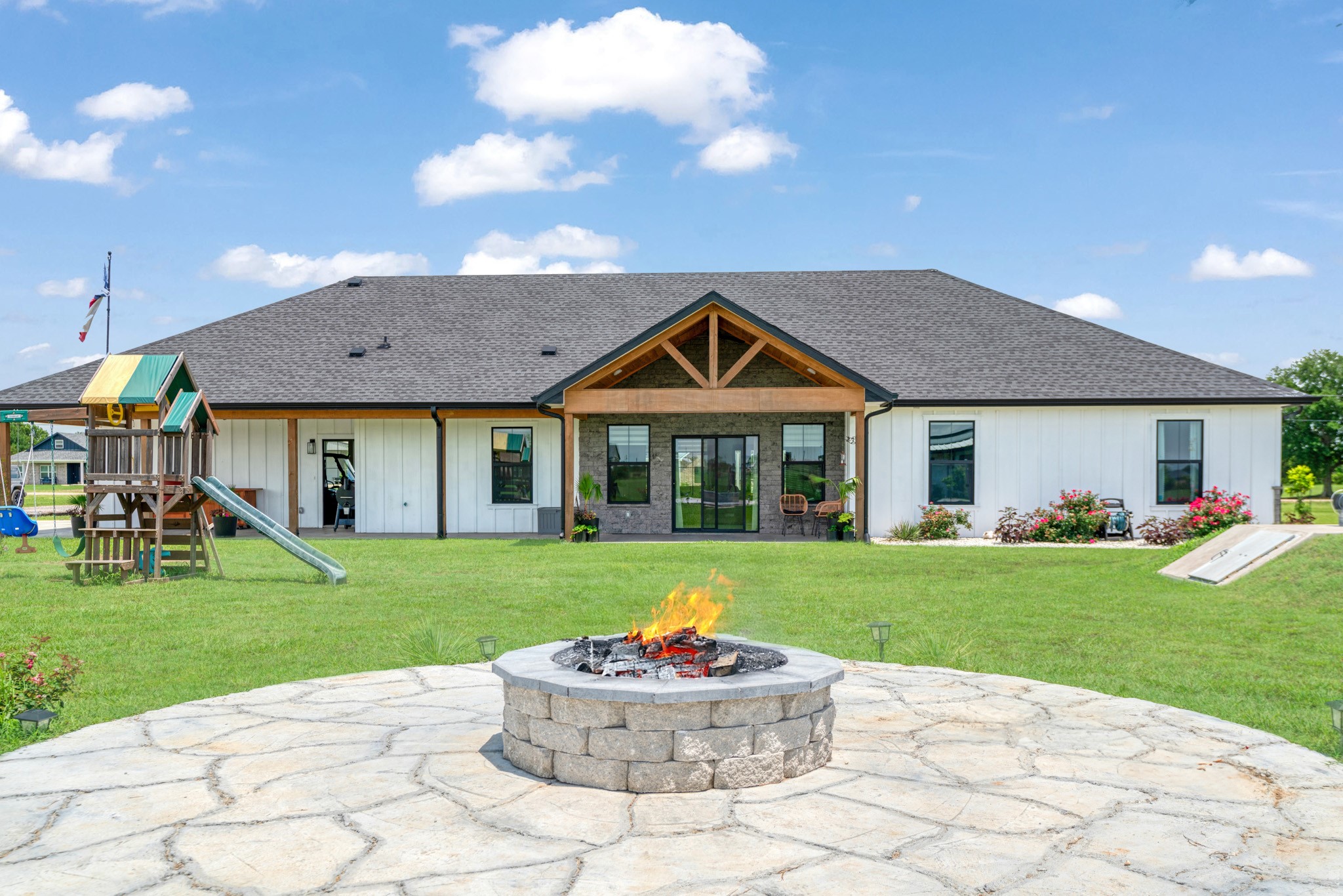 176 Private Road 33082, Sumner, TX, 75486 | 20972820 | Realty Texas LLC