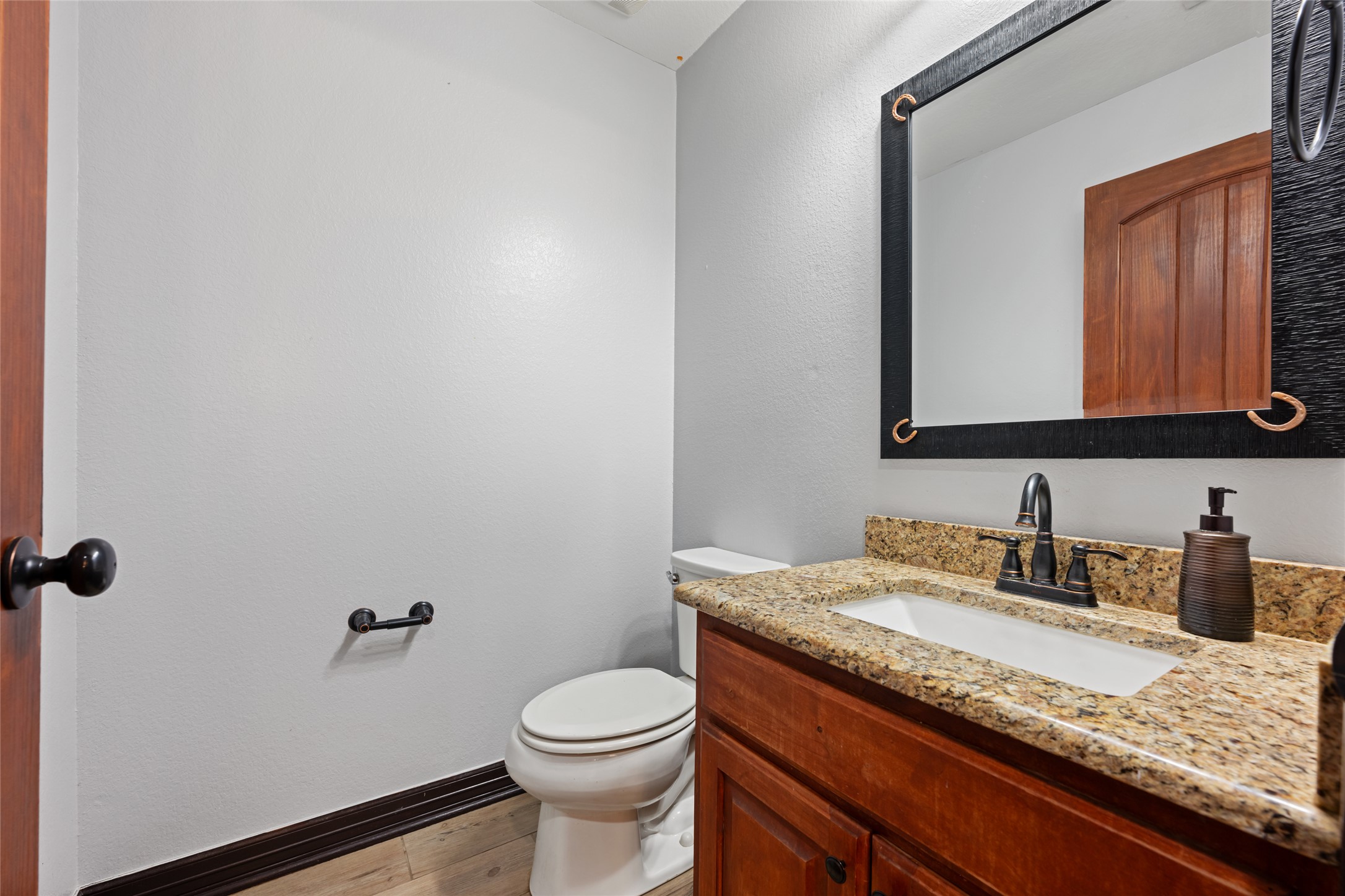 108 Whispering Pines DR, Bastrop, TX, 78602 | 4557487 | Realty Texas LLC