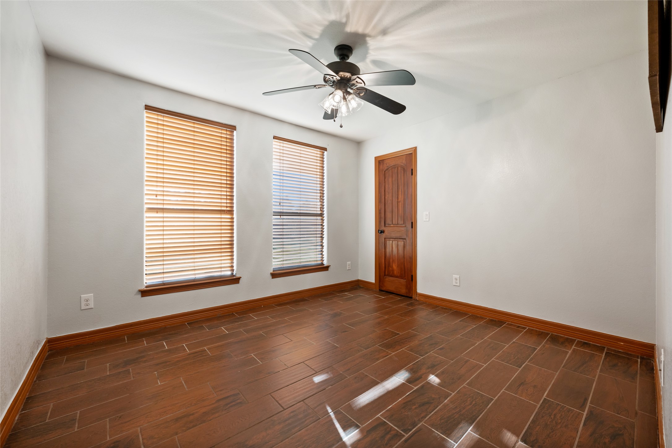 108 Whispering Pines DR, Bastrop, TX, 78602 | 4557487 | Realty Texas LLC