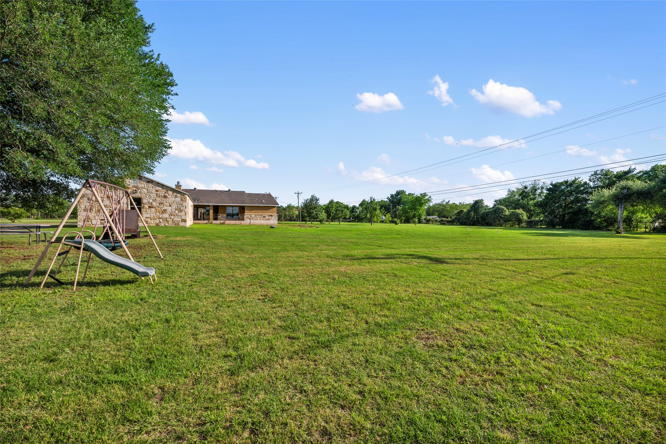 108 Whispering Pines DR, Bastrop, TX, 78602 | 4557487 | Realty Texas LLC