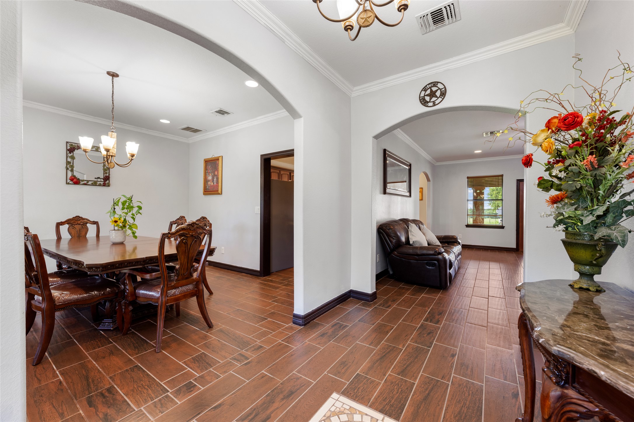 108 Whispering Pines DR, Bastrop, TX, 78602 | 4557487 | Realty Texas LLC