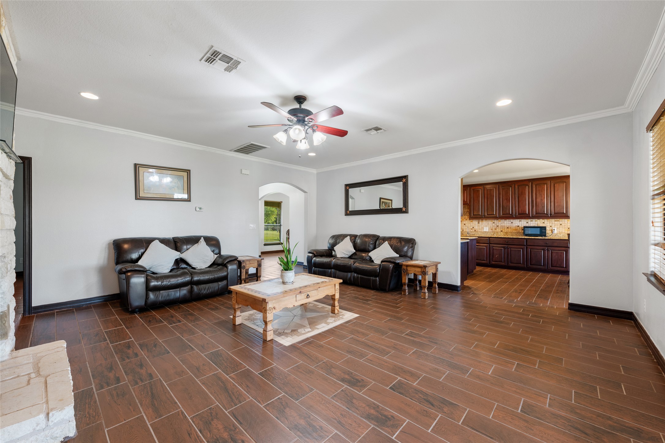 108 Whispering Pines DR, Bastrop, TX, 78602 | 4557487 | Realty Texas LLC