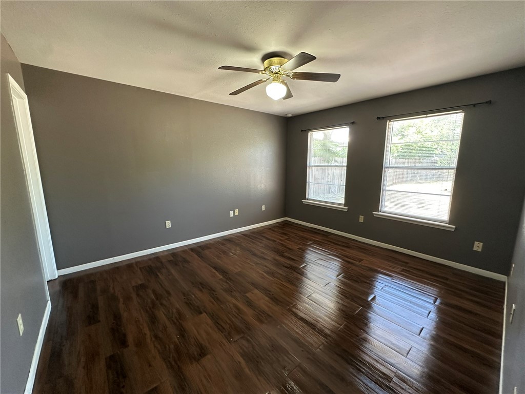 406 Bayview Boulevard, Portland, TX, 78374 | 460747 | Realty Texas LLC