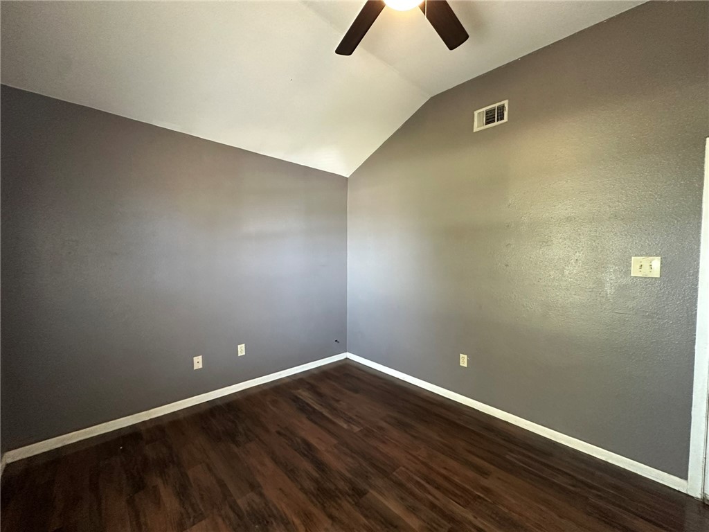 406 Bayview Boulevard, Portland, TX, 78374 | 460747 | Realty Texas LLC