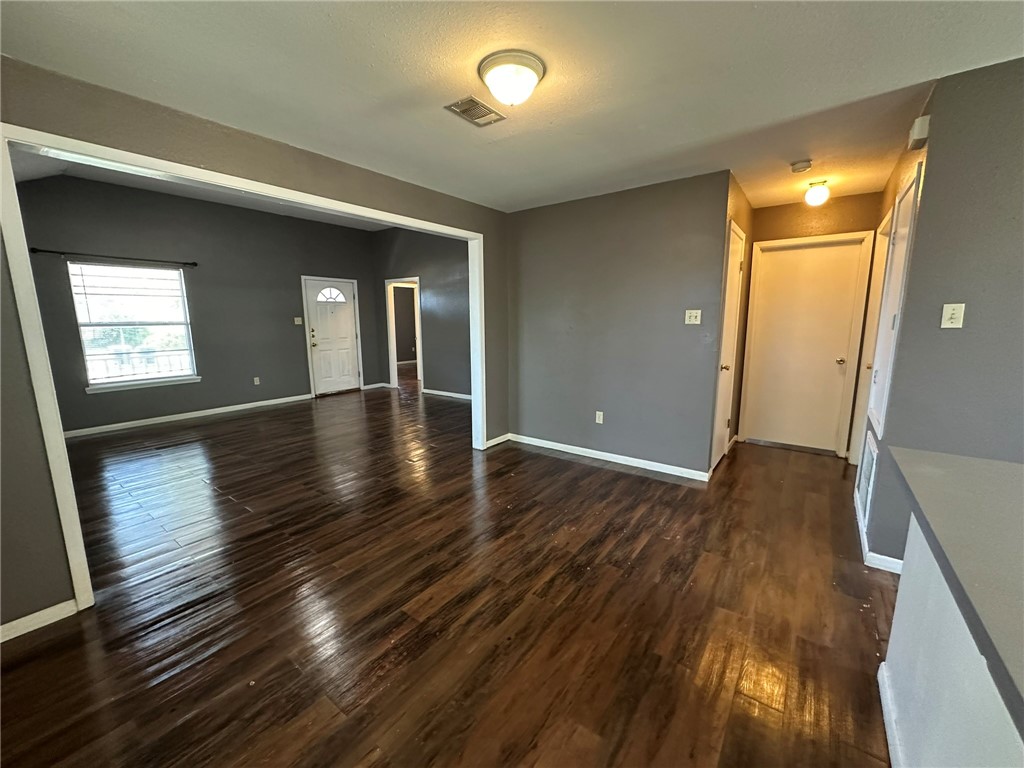 406 Bayview Boulevard, Portland, TX, 78374 | 460747 | Realty Texas LLC