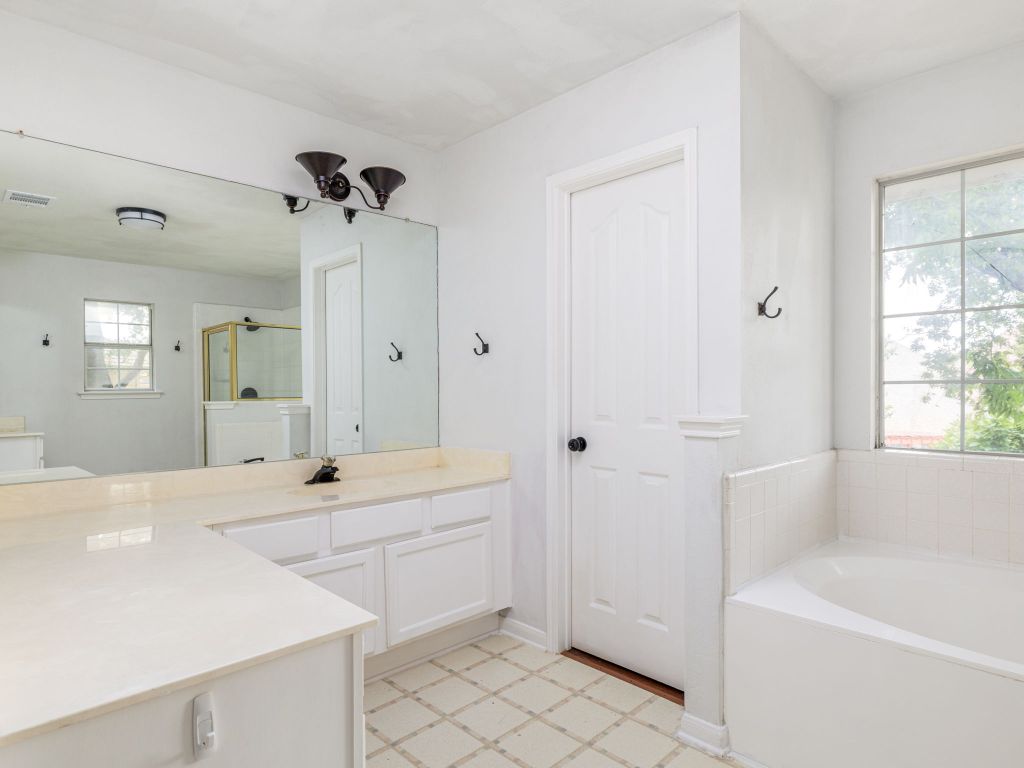 13022 Partridge Bend Drive , Austin, TX, 78729 | 2770463 | Realty Texas LLC