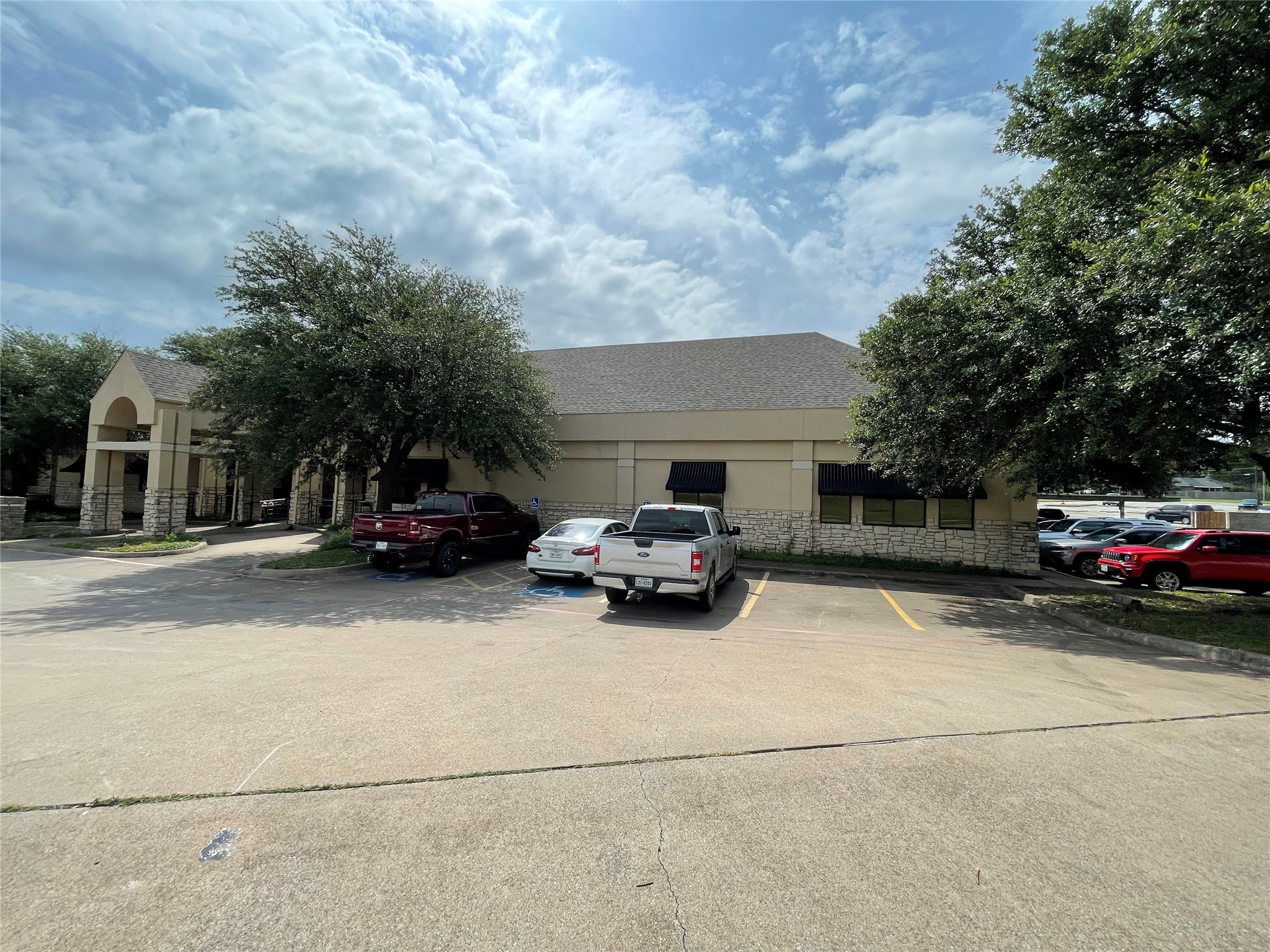 3305 N Calais Drive, Sherman, TX, 75090 | 20973638 | Realty Texas LLC