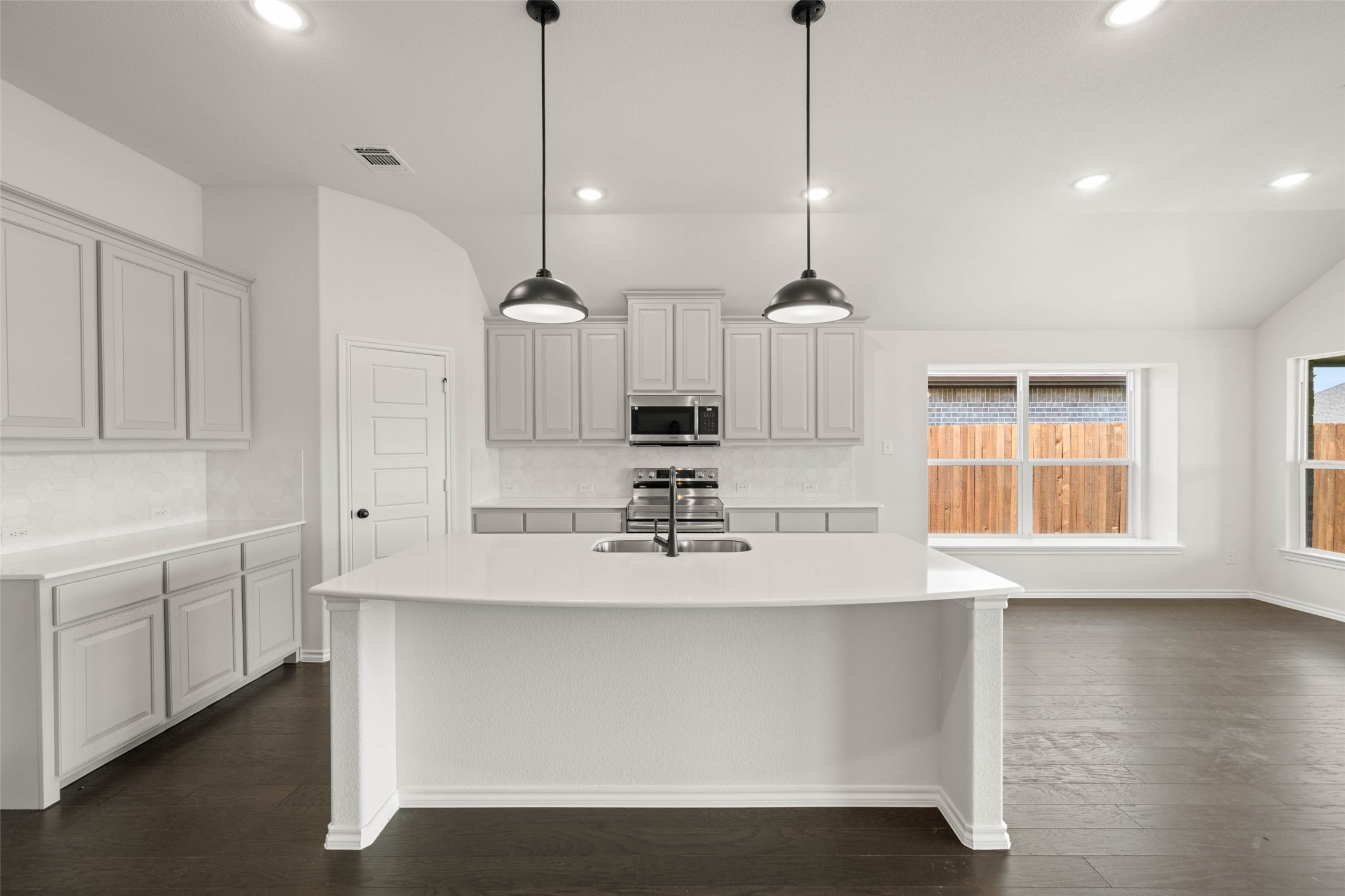 4541 Aralia Street, Fort Worth, TX, 76036 | 20974464 | Realty Texas LLC