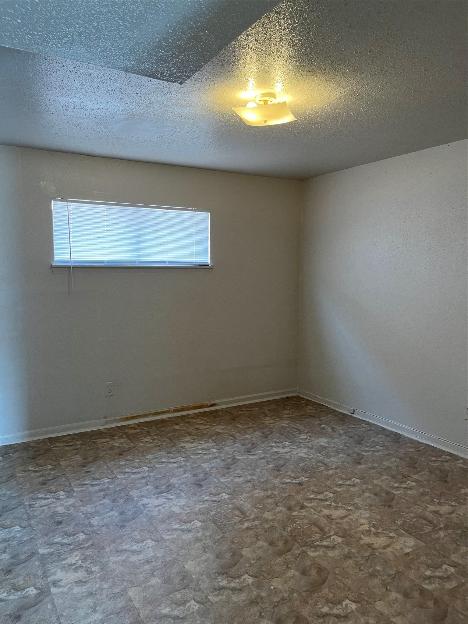 9414 Heno Street 07, Houston, TX, 77051 | 3972568 | Realty Texas LLC