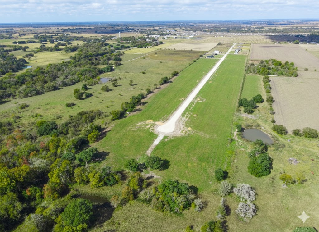Lot 9 Block 3 Court-Side Drive, Snook, TX, 77878 | 25007150 | Realty Texas LLC